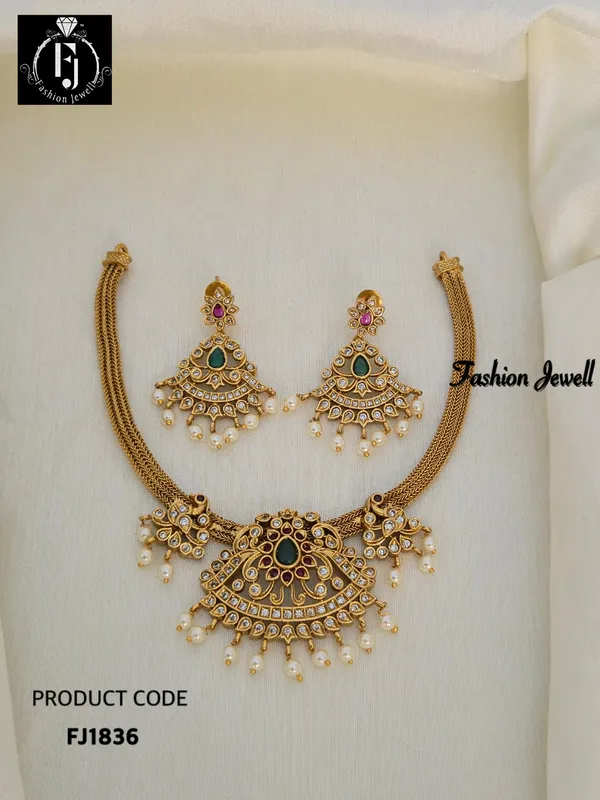 RIHU_ANTIQUE_NECKLCE_SET