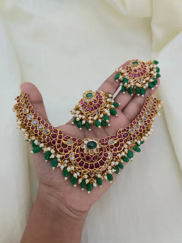 RIHA_ANTIQUE_NECKLACE_SET