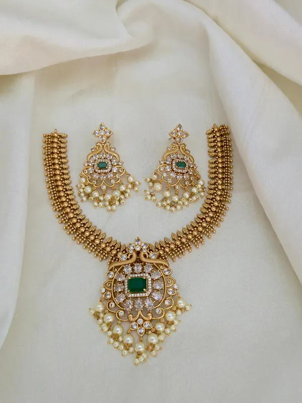 Arohi_Antique_Matte_Finish_Short_Necklace_Set