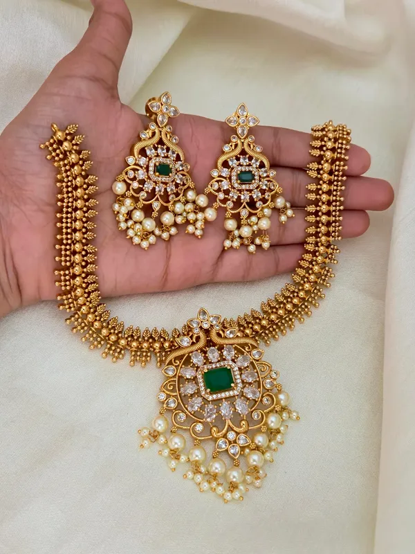 Arohi_Antique_Matte_Finish_Short_Necklace_Set