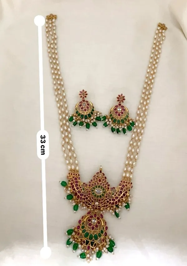 RAZZI__ANTIQUE_BEADS_PENDENT_WITH__THREE_LAYER__PEARL_HARAM