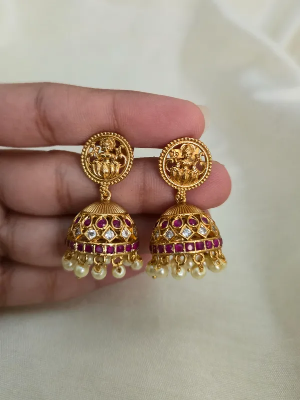 SANVI_ANTIQUE_NECKLACE_SET