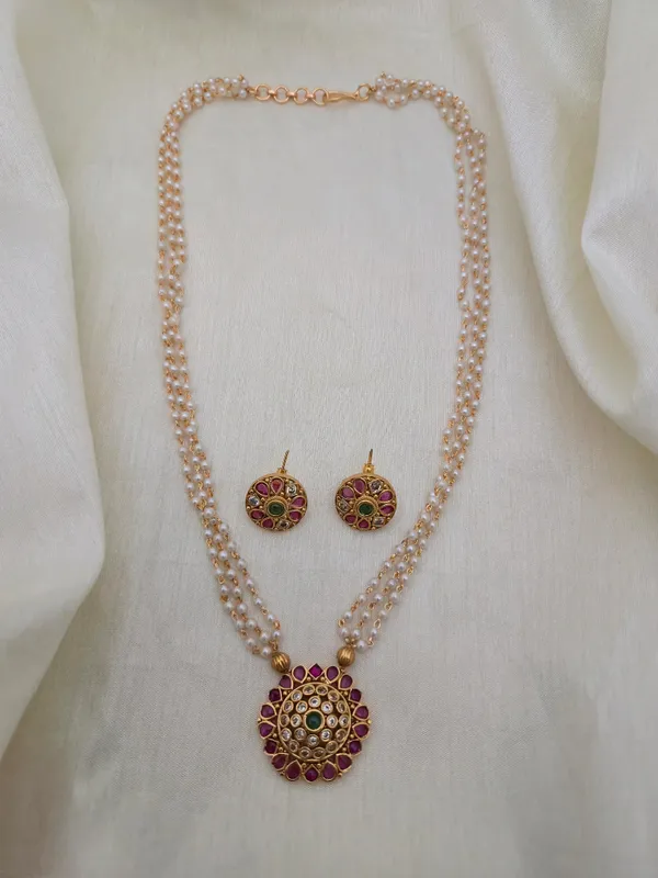 AARVI_3_LAYERD_MATT_FINISH_NECKLACE_SET