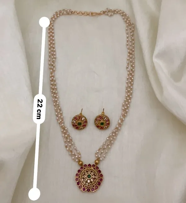AARVI_3_LAYERD_MATT_FINISH_NECKLACE_SET
