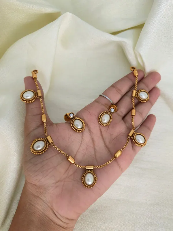HIMANI_MATT_FINISH_OVAL__NECKLACE_SET
