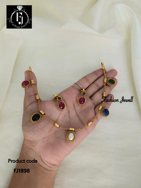 HIMANI_MATT_FINISH_OVAL__NECKLACE_SET