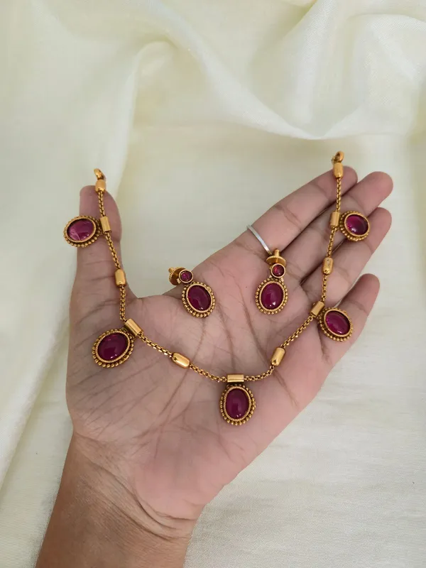 HIMANI_MATT_FINISH_OVAL__NECKLACE_SET
