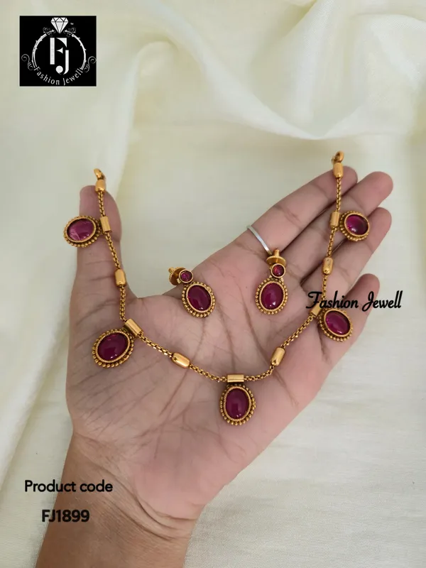 HIMANI_MATT_FINISH_OVAL__NECKLACE_SET