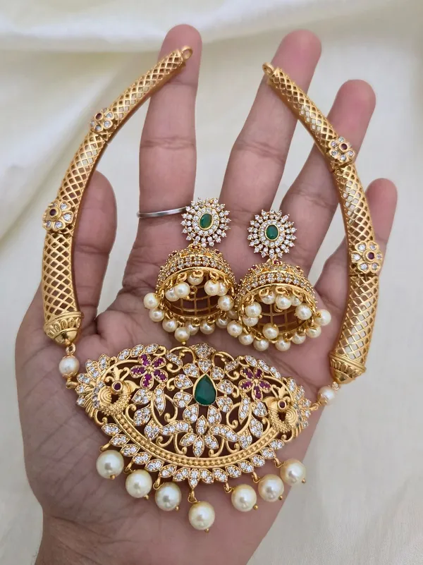 DHAVANI_MATT_FINISH_PIPE_NECKLACE_SET