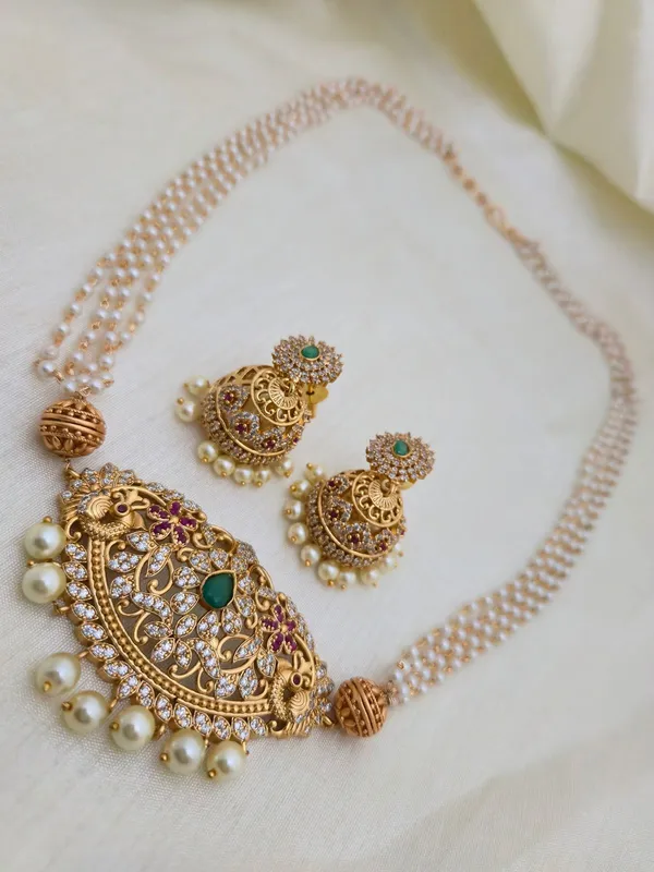 DHAVANI_MATT_FINISH__4_LAYERED__NECKLACE_SET