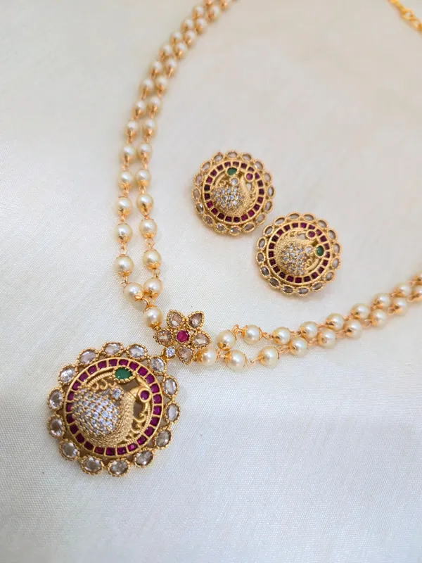 CHUM_DOUBLE_LAYER_PEARL_SET