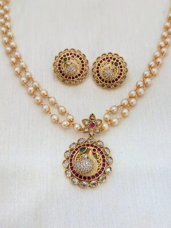 CHUM_DOUBLE_LAYER_PEARL_SET