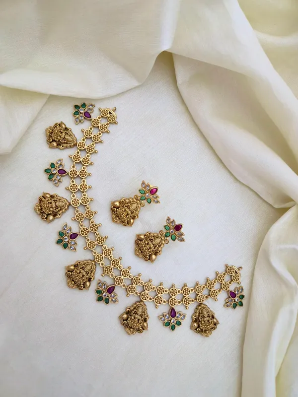 LOTUS_-LAKSHMI__NECKLACE_SET