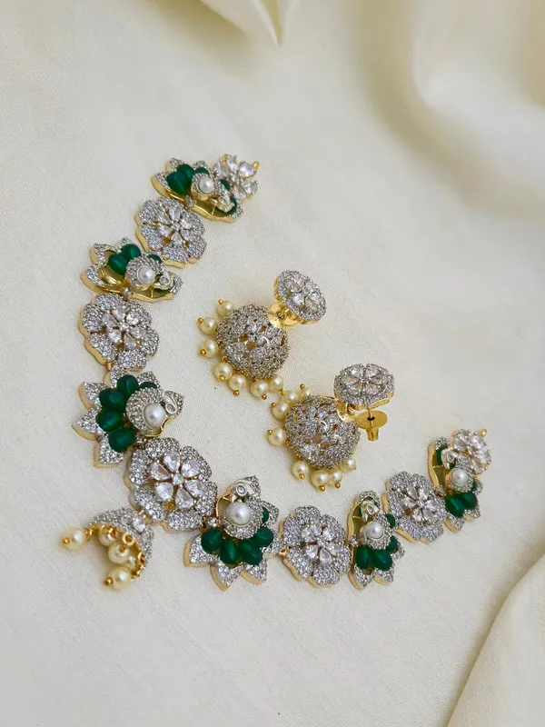 TARINI_COLORSTONE_NECKLACE_SET