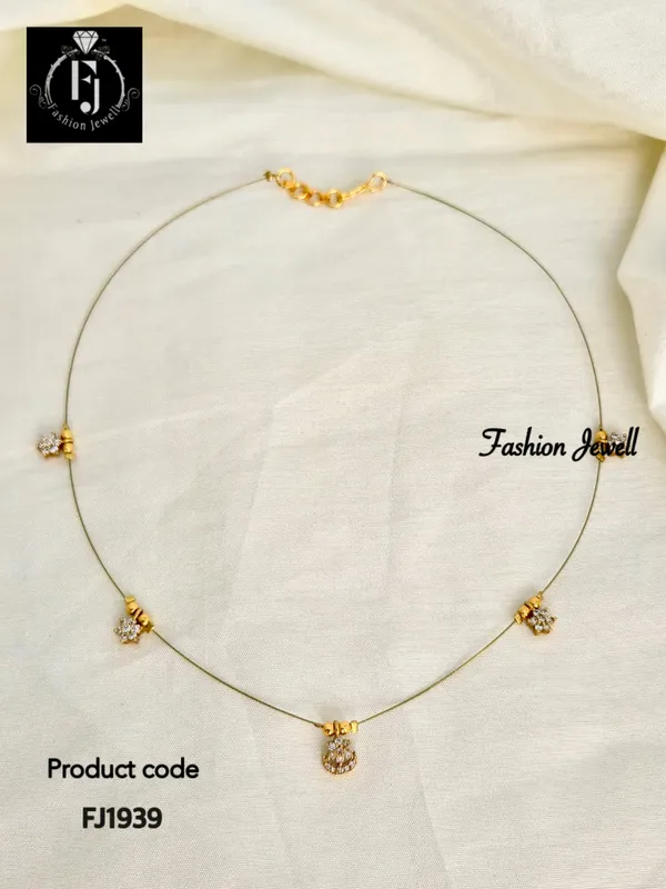 MOON-STAR_INVISIBLE_NECKLACE