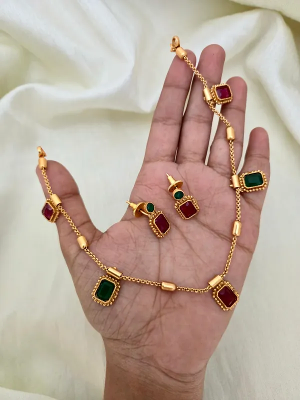 SHAGUN_ANTIQUE_NECKLACE_SET