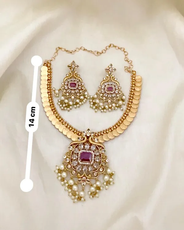 KAASU_SEMI_BRIDAL_SHORT_NECKLACE_SET