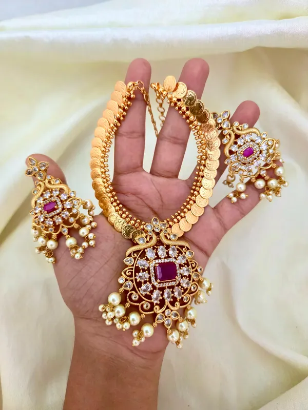 KAASU_SEMI_BRIDAL_SHORT_NECKLACE_SET