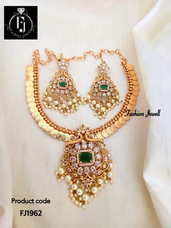 KAASU_SEMI_BRIDAL_SHORT_NECKLACE_SET