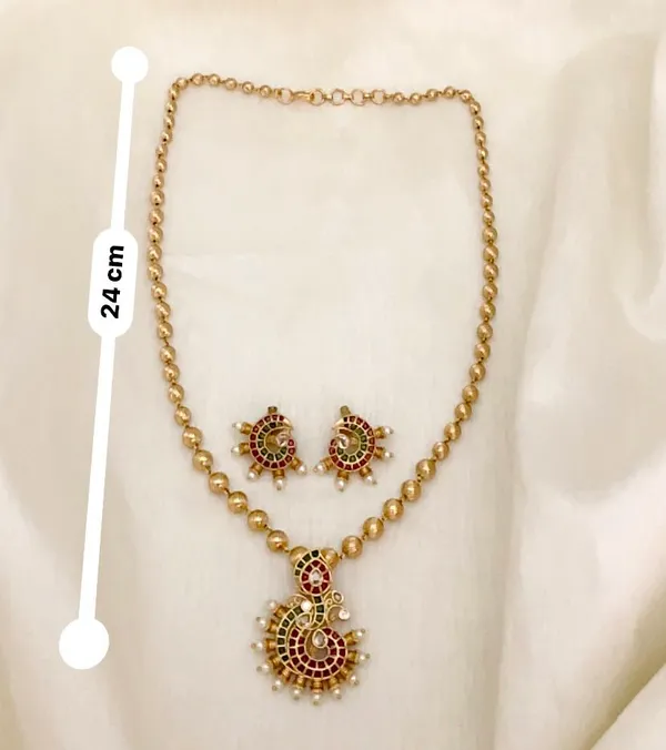 MAHAAN_KEMPU_BALL_CHAIN_PENDENT_SET
