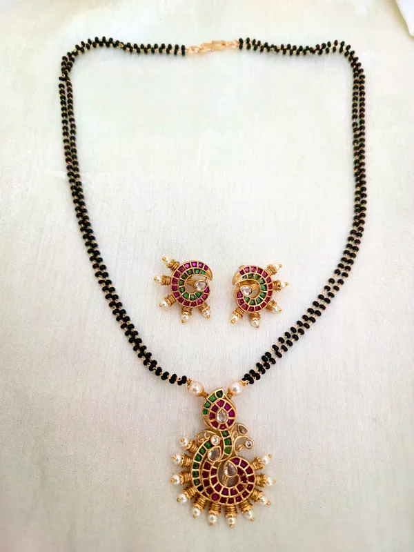 MAHAAN_KEMPU_MANGALSUTRA_SET