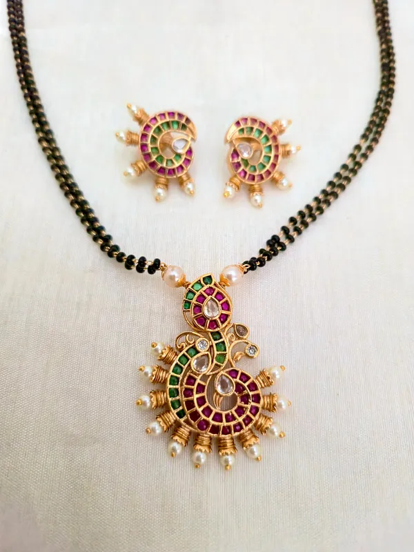MAHAAN_KEMPU_MANGALSUTRA_SET
