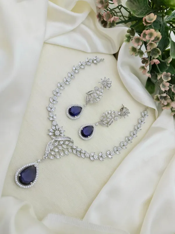 Amelia_CZ_Diamond_Necklace_Set