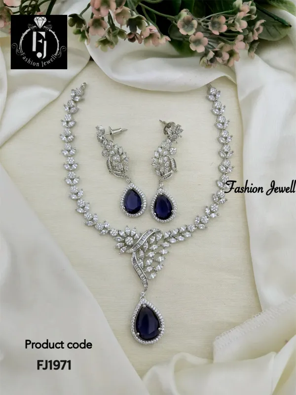 Amelia_CZ_Diamond_Necklace_Set