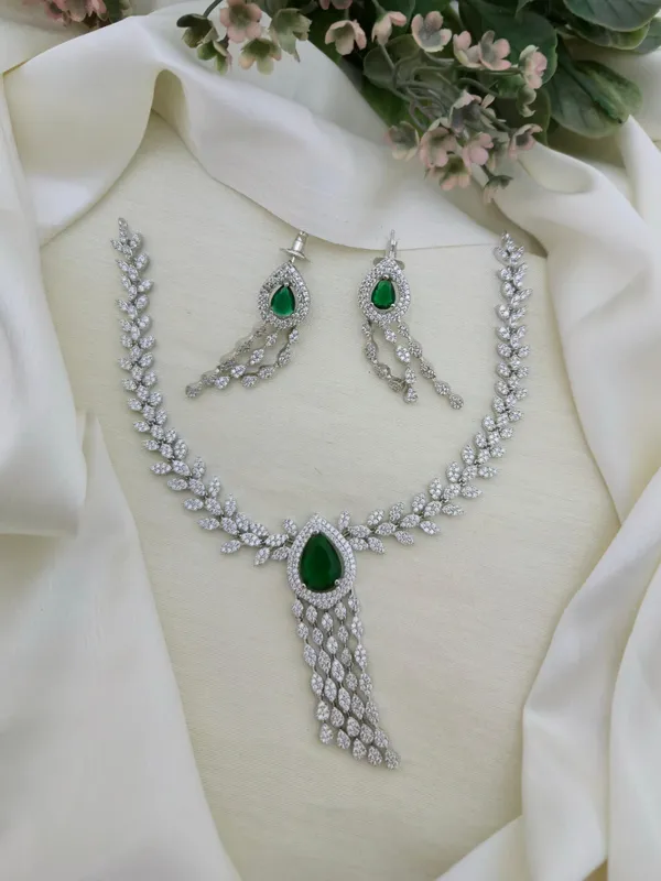 Radison_CZ_Diamond_Necklace_Set