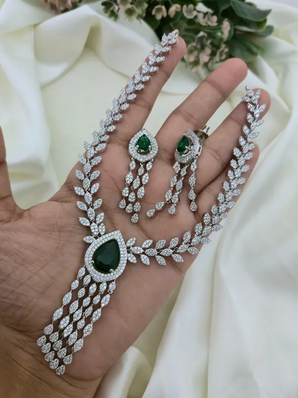 Radison_CZ_Diamond_Necklace_Set