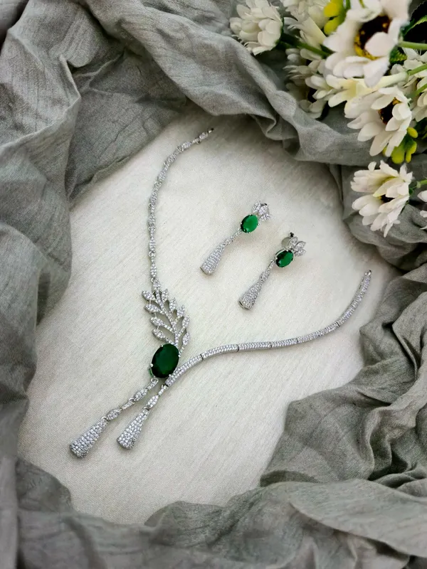 RITZ_RODIUM_-_DIAMOND_NECKLACE_SET