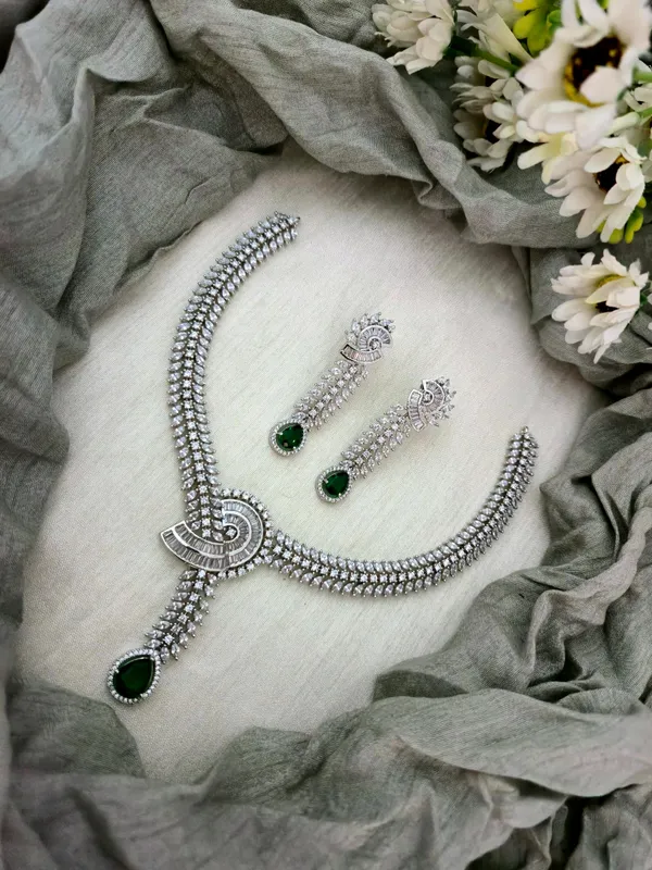 KYLIE_RODIUM_-_DIAMOND_NECKLACE_SET