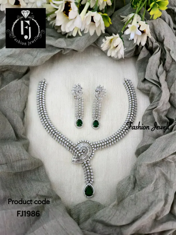 KYLIE_RODIUM_-_DIAMOND_NECKLACE_SET