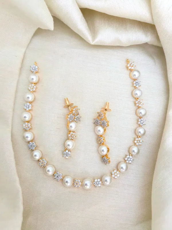 Floral_Pearl_Gj_Necklace_Set