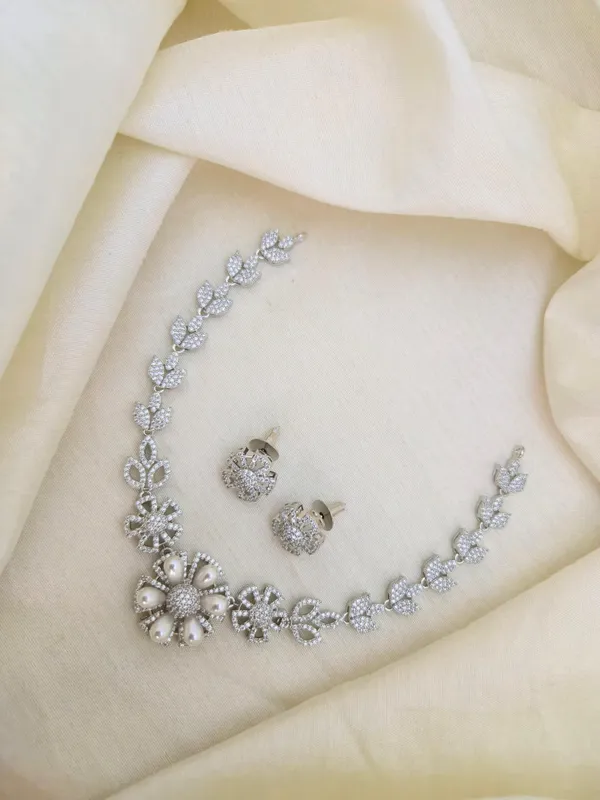 Pearl_Rodium_Nakshatra_Necklace_Set
