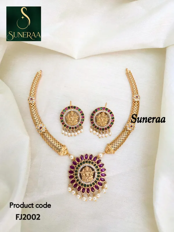 Adilakshmi__Hasli_Necklace_Set