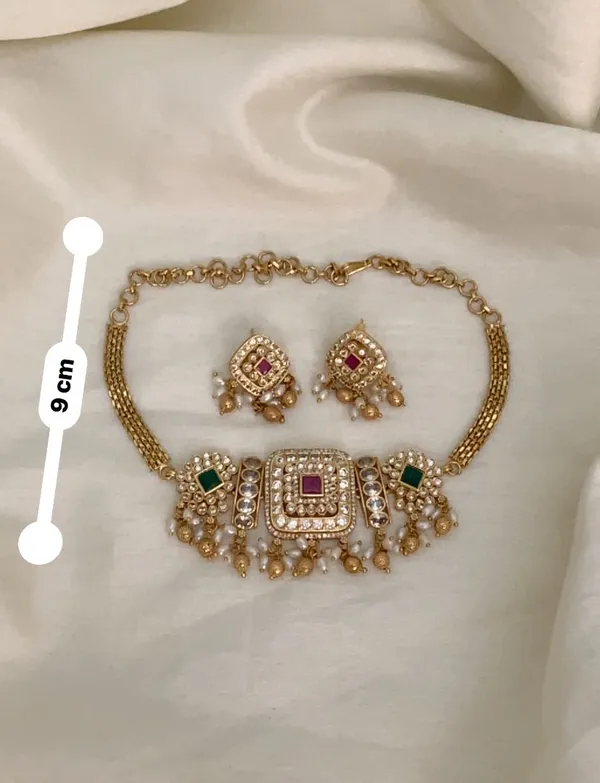 Rava_Antique_Choker_Set