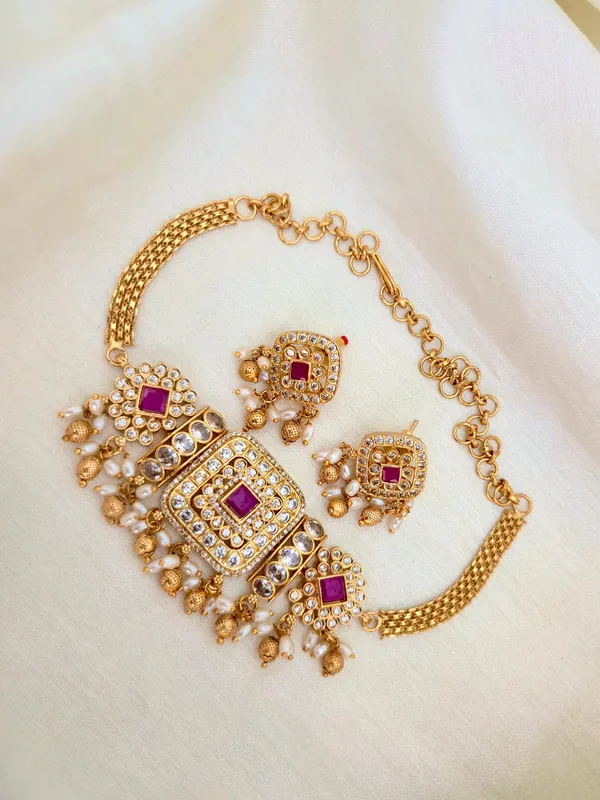 Rava_Antique_Choker_Set