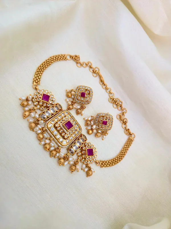 Rava_Antique_Choker_Set