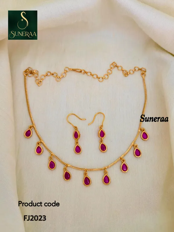 Minimal_Ruby_Drop_Necklace_set