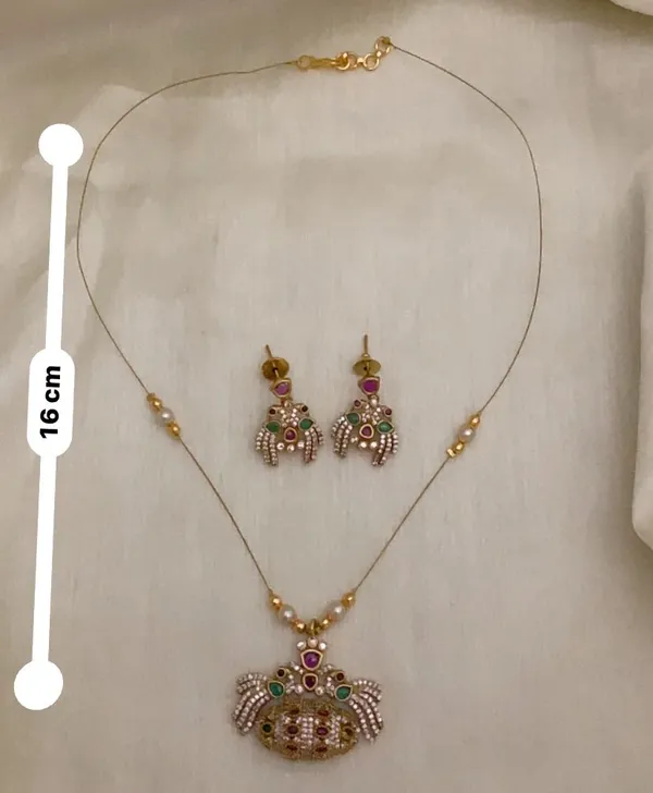 Invisible_Style_AD_Necklace_Set