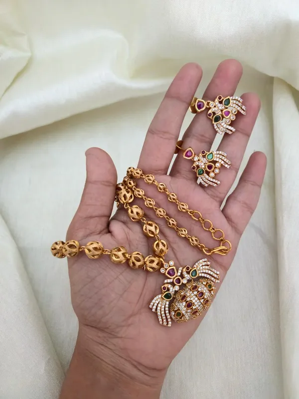 Ramaiya_Antique_Pendant_Set