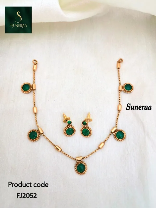 Parama_Antique__Kempu_Necklace_Set