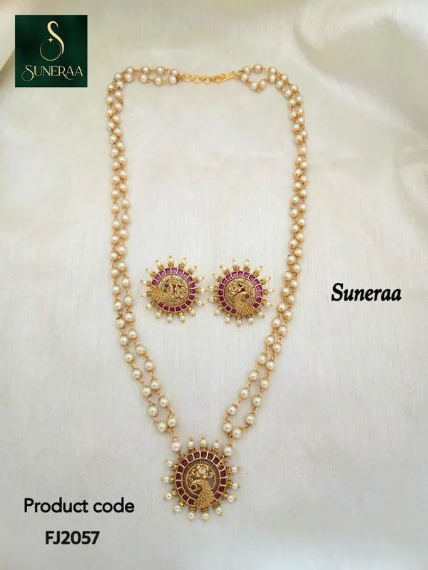 Timeless_Floral_Antique_Necklace_Set