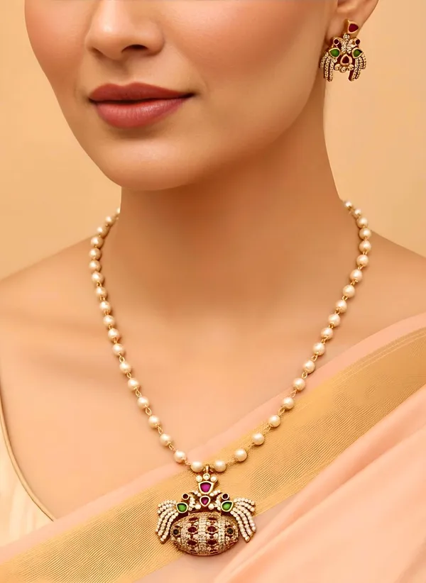 Eriha_Round_Pearl_Necklace_with_Earrings