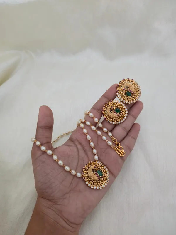 Satakshi_Antique_Pendant_Set