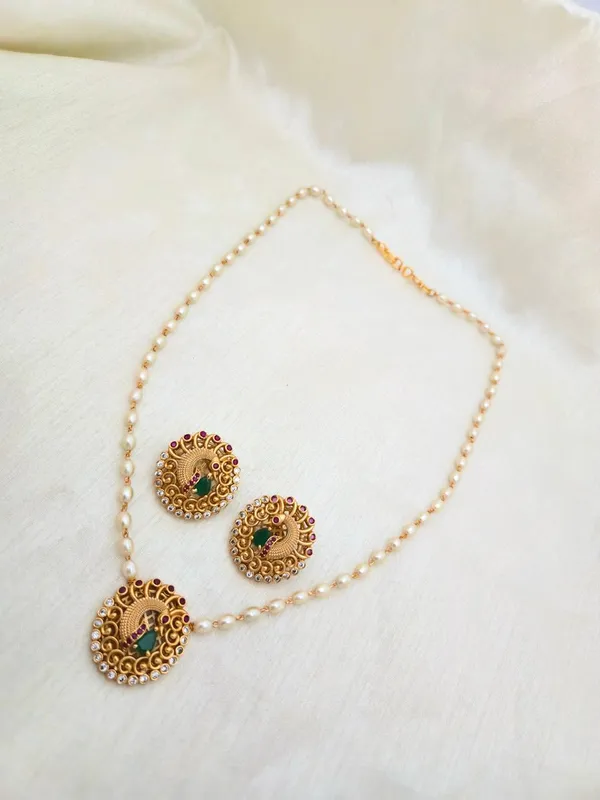 Satakshi_Antique_Pendant_Set
