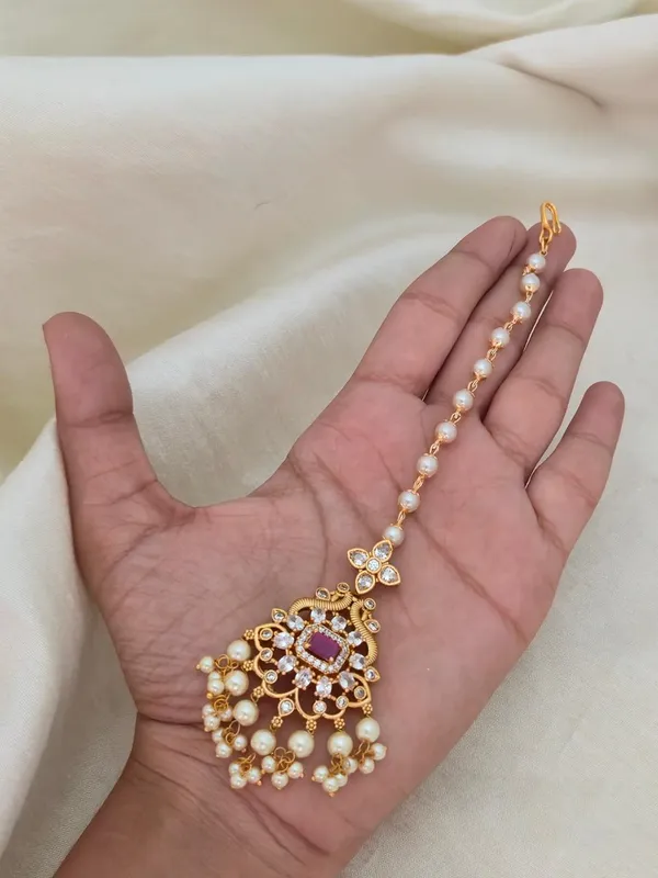 Dheema_Pearl_Maangtikka