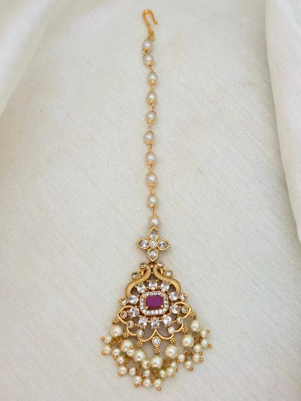 Dheema_Pearl_Maangtikka
