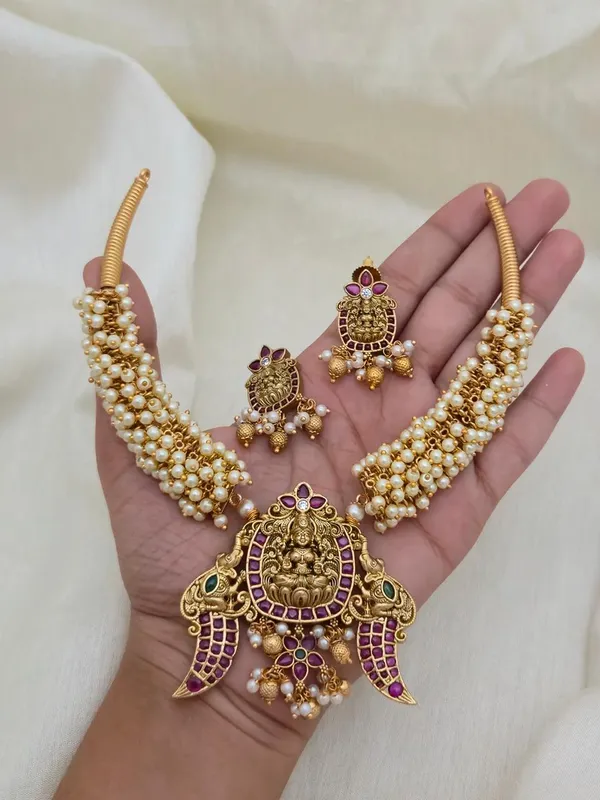 ANTIQUE-LAKSHMI_PEARL_HASLI__SET